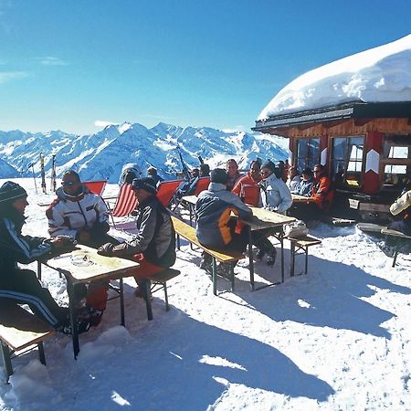 Spacious Holiday Flat Close To The Ski Area Uderns Exterior foto